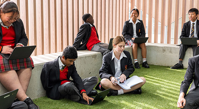 BYOD Program at St Clare’s Catholic High School Hassall Grove