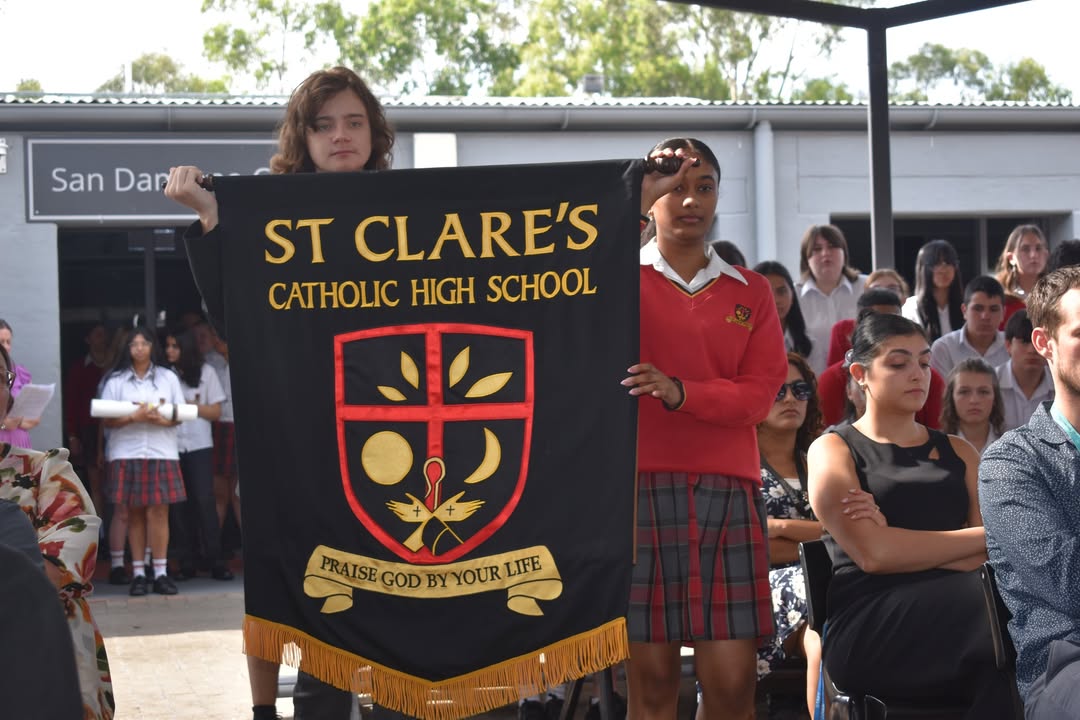 558480309647743_1400071792155253-1